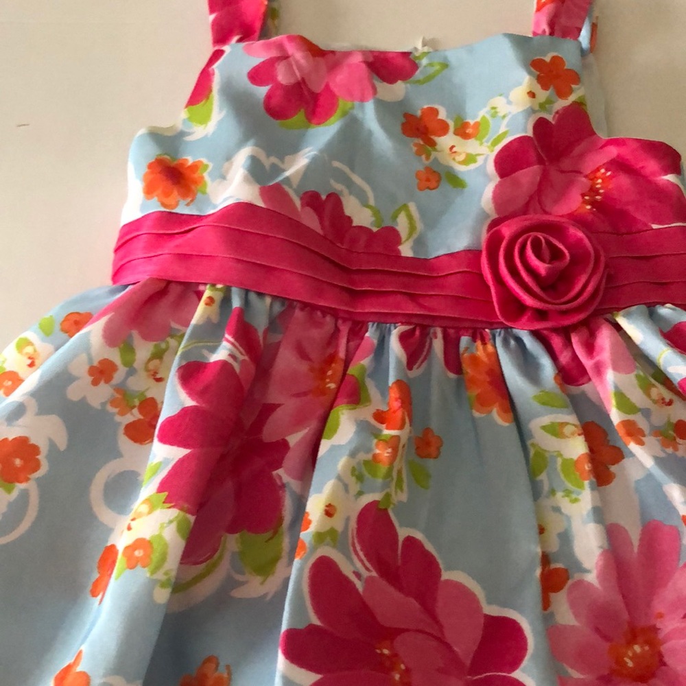 Girls dress